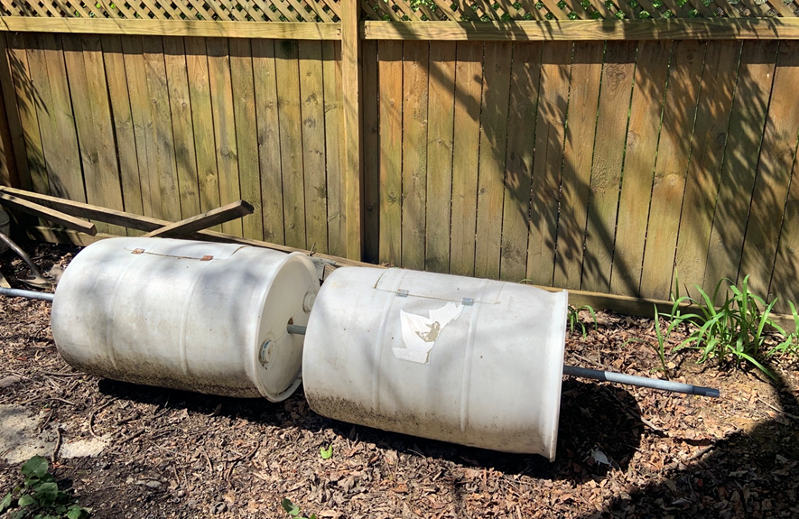 DIY homemade compost bins
